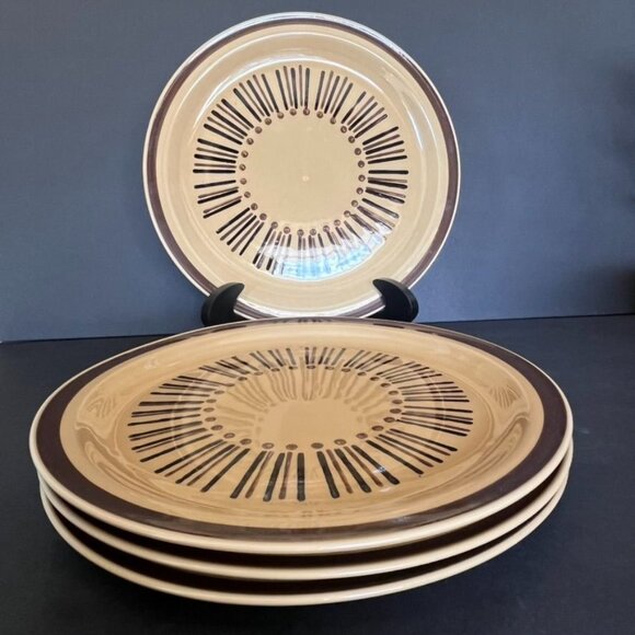 MCM Moonglow Stoneware Dinner Plates (4) Rare Spokes & Dots Pattern Japan - Picture 2 of 5